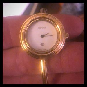 Women’s Gucci watch